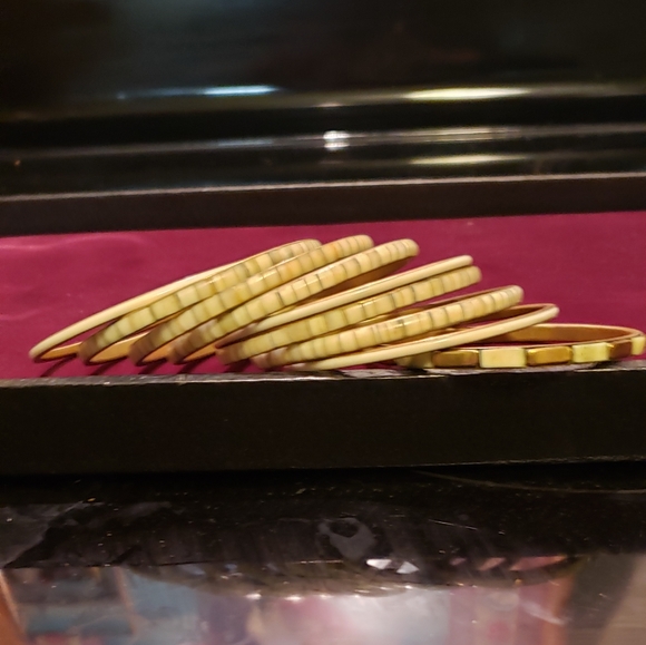 Bangle Bracelet Set - Picture 3 of 8